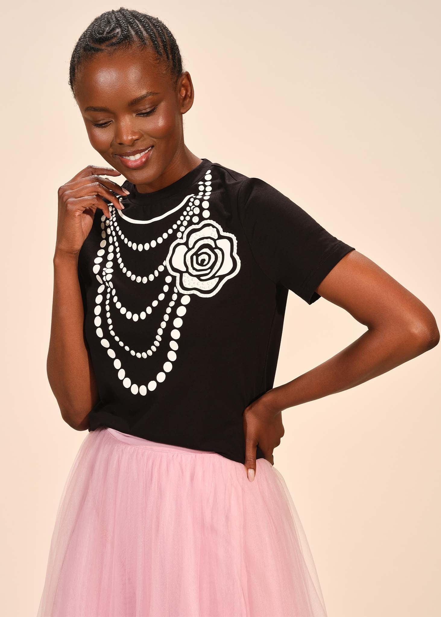 Trompe L'Oeil Print Necklace Tshirt