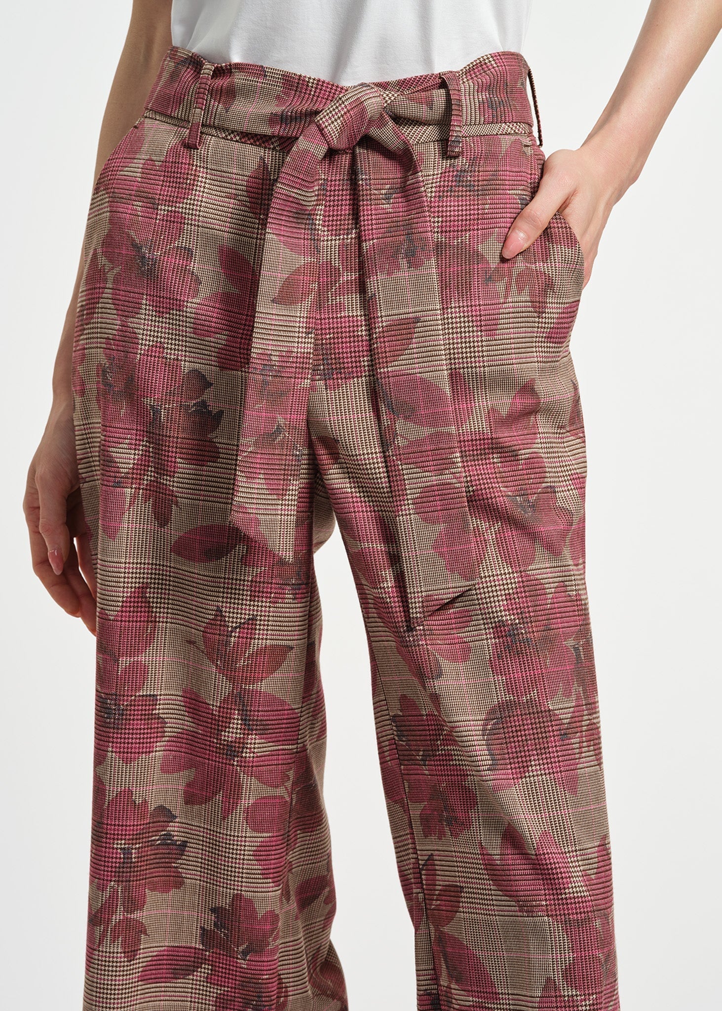 Wide Leg Belted Plaid Pant