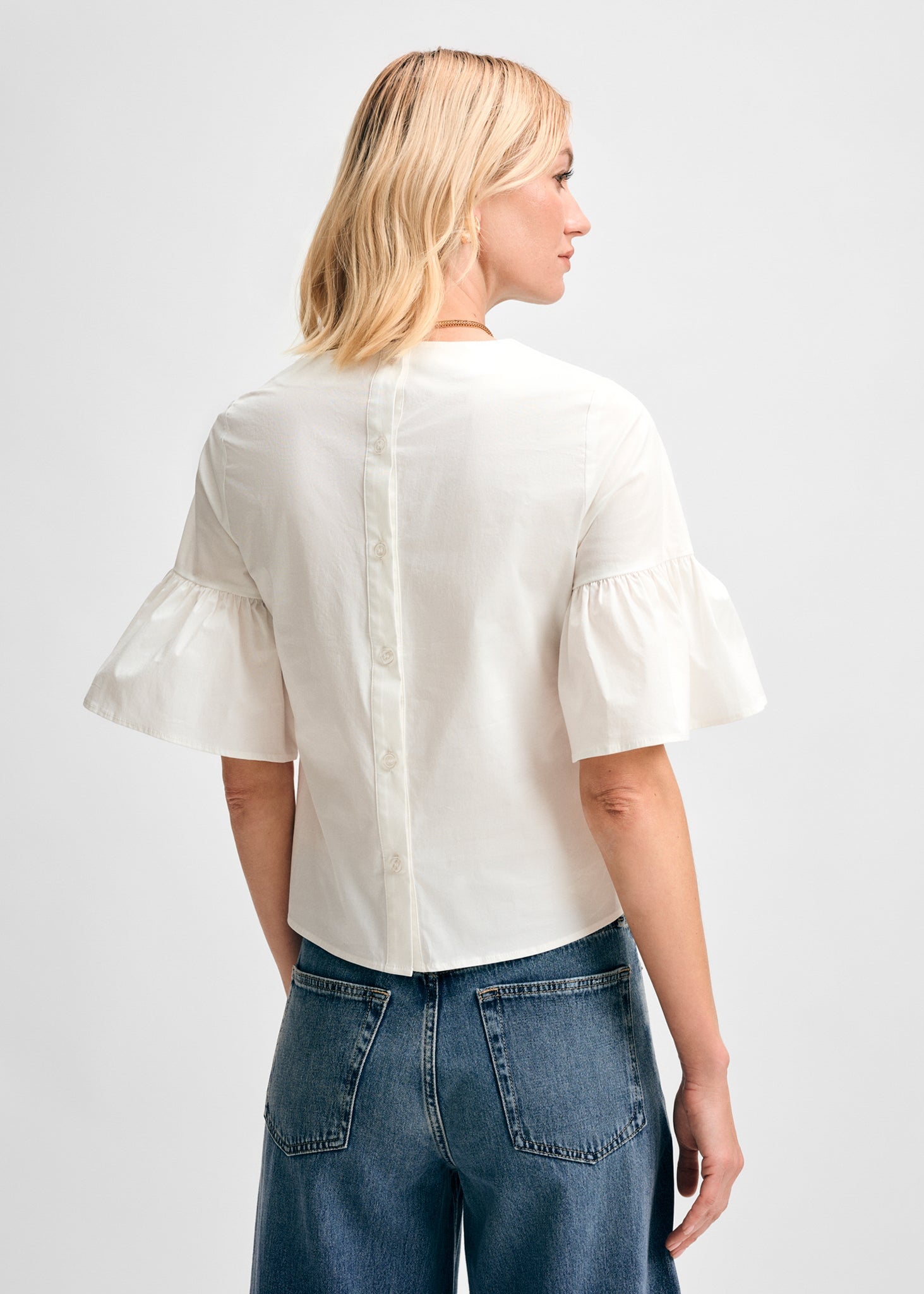 Button Back Fluted Short Sleeve Poplin Blouse