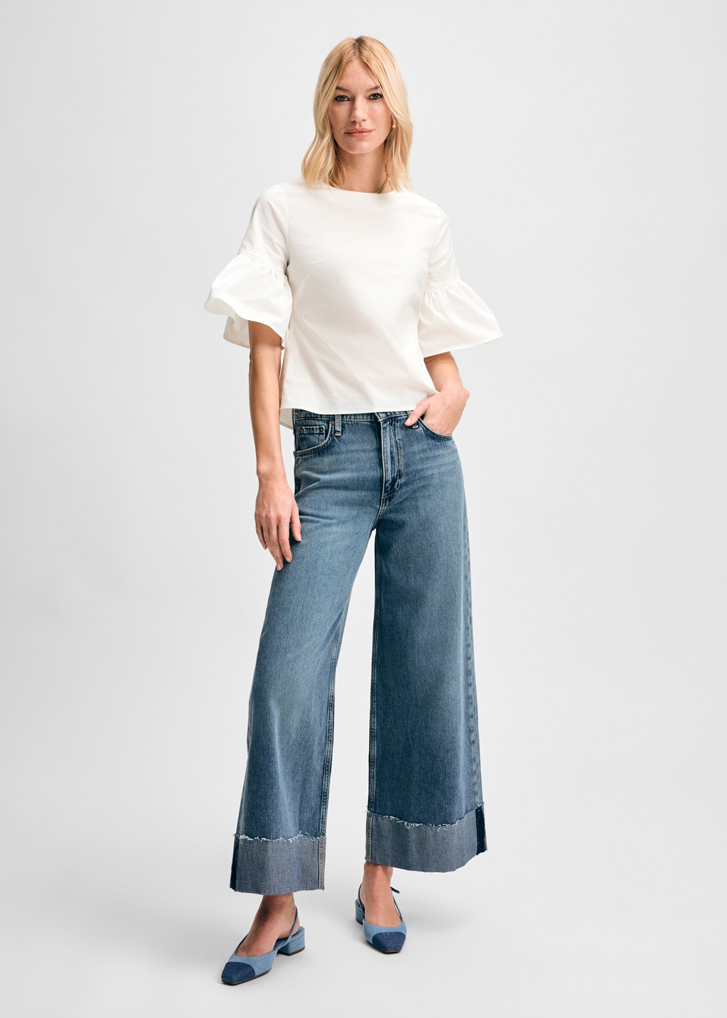 Button Back Fluted Short Sleeve Poplin Blouse