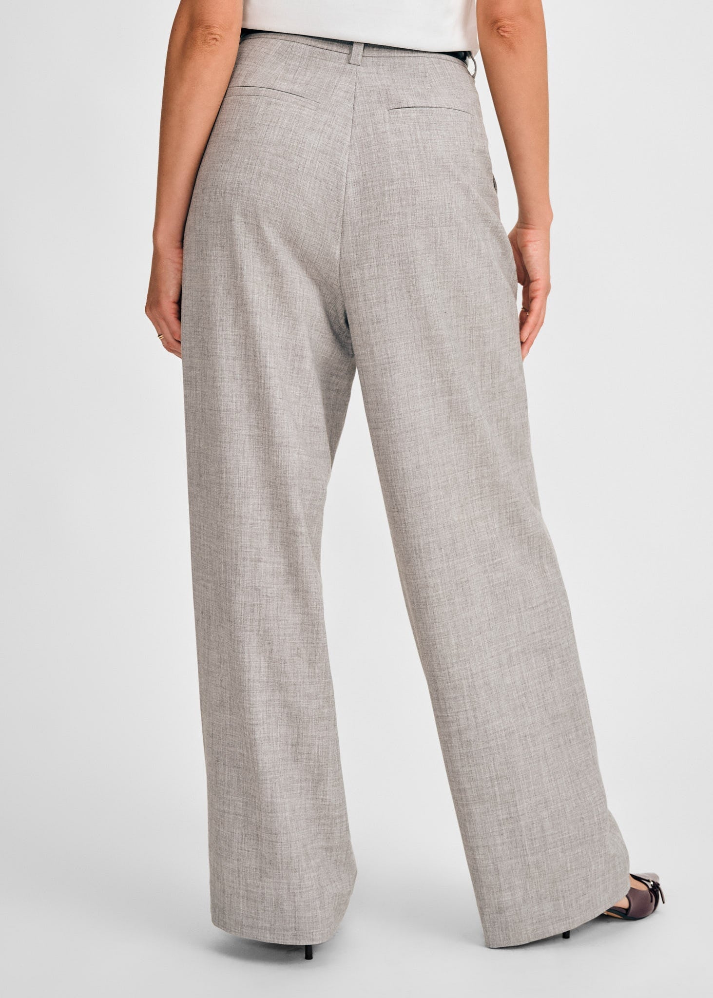 Wide Leg Pleated Pant