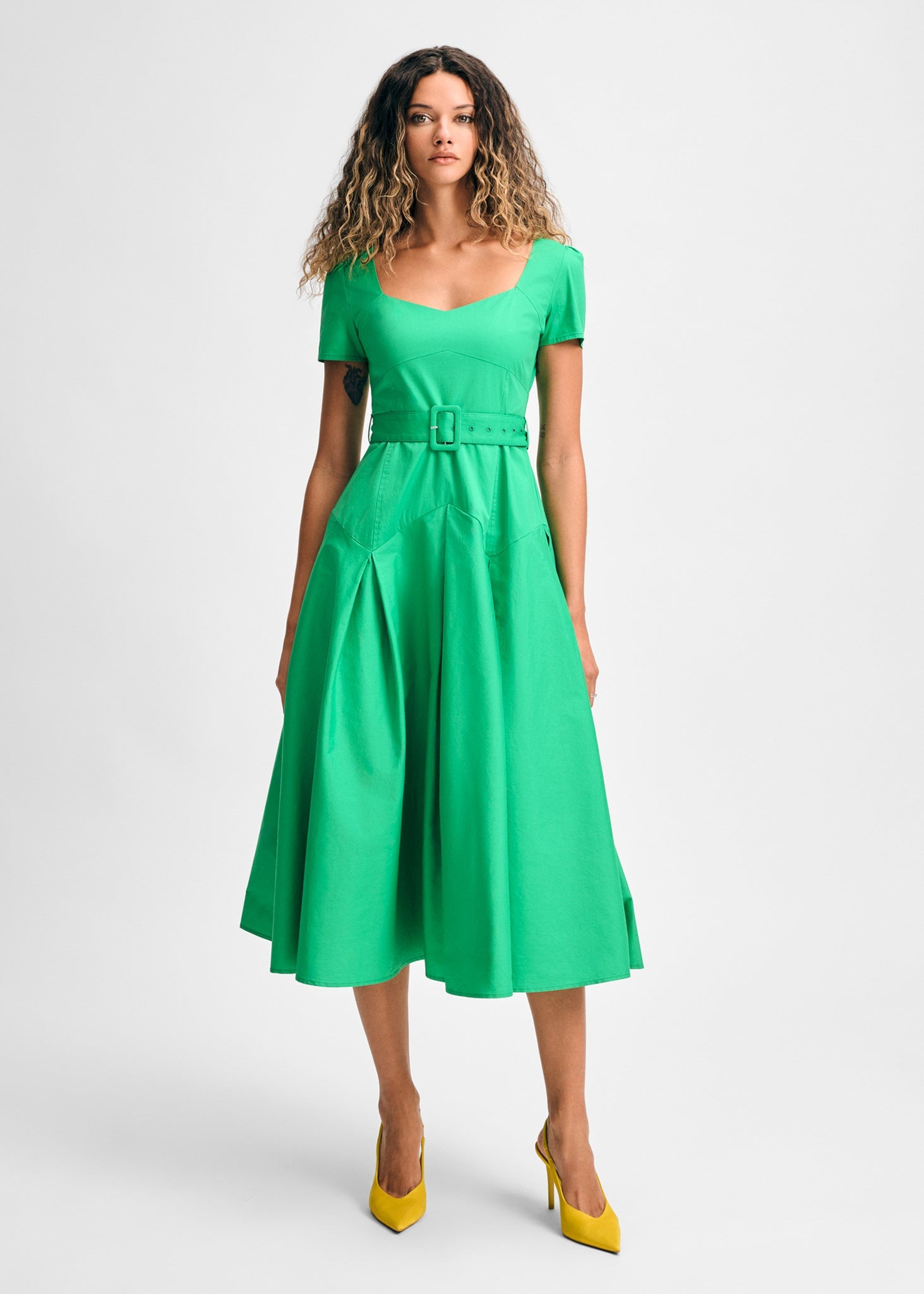 Pleated Detail Belted Short Sleeve Midi Dress
